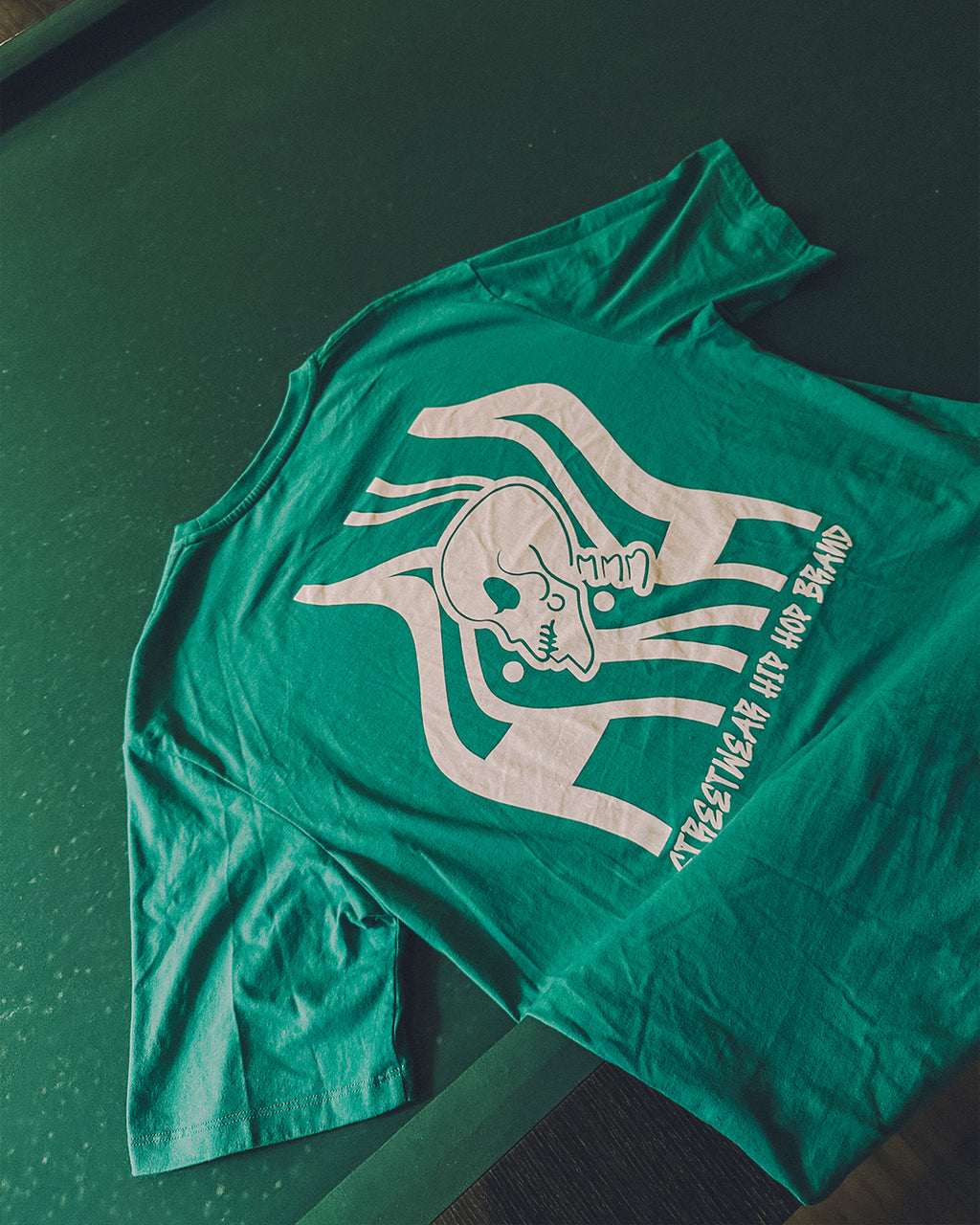 OVERSIZE AKA ESMERALDA